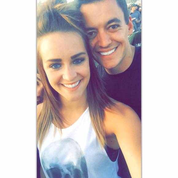 Meet your Posher, Melissa - Picture 1 of 1